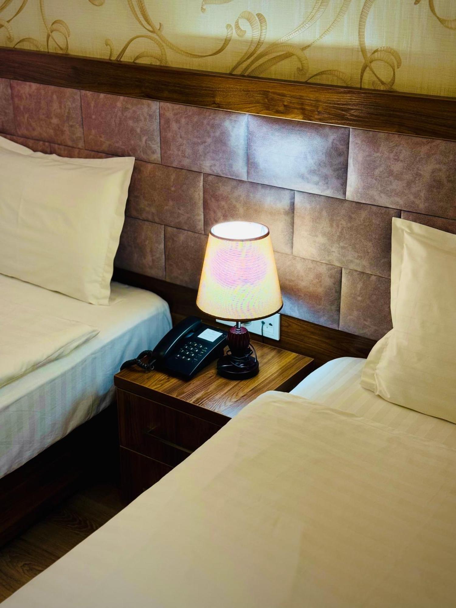 ARK BILLUR HALAL Hotel Tasjkent Buitenkant foto